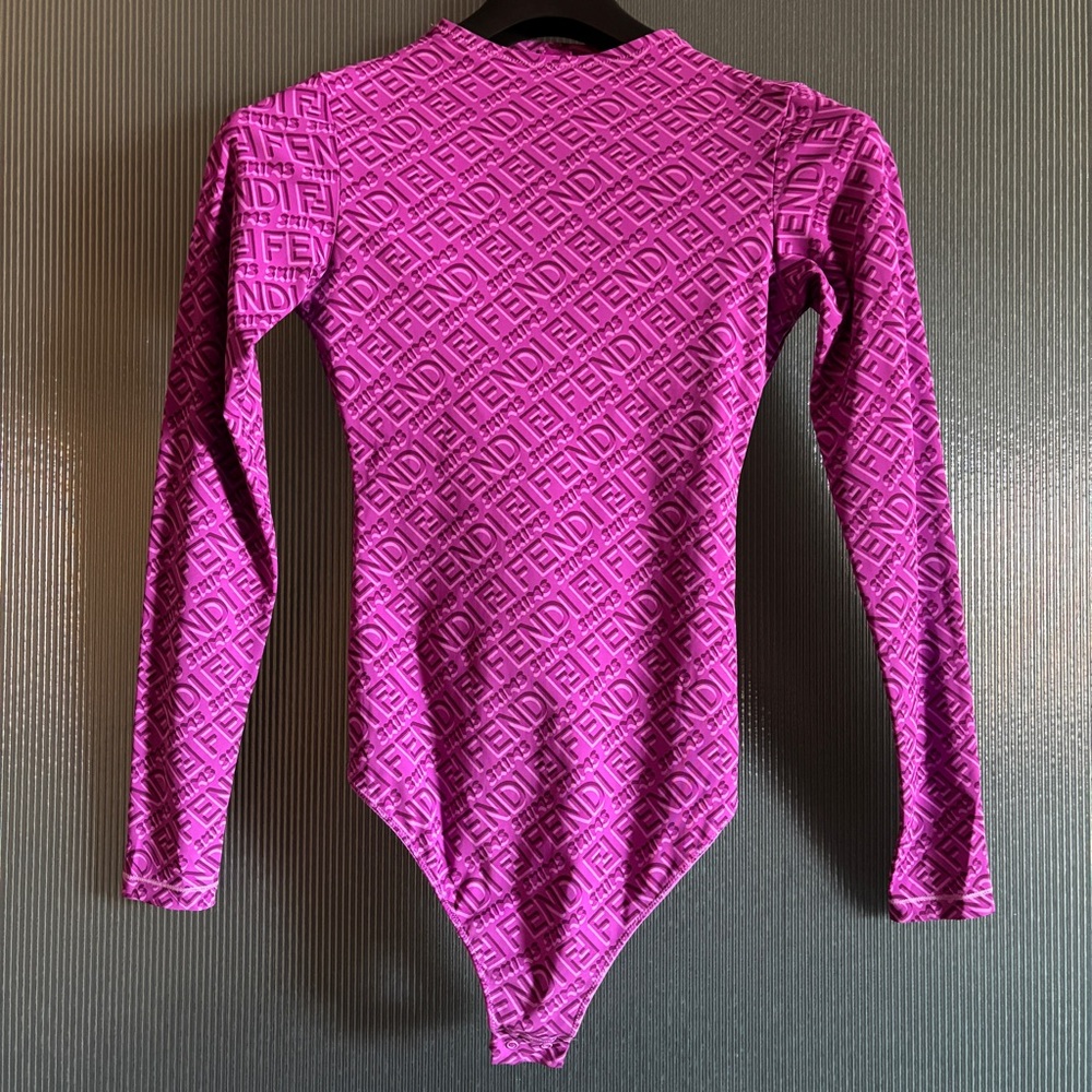 Fendi x Skims Bodysuit Size M Long Sleeve Purple Pink Colorado Logo Print FW2021